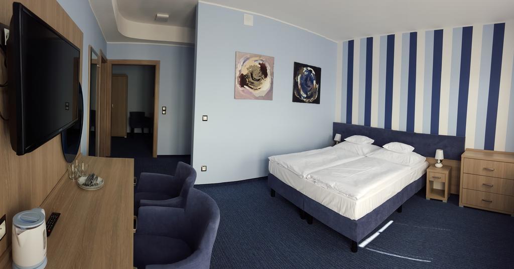Laura Spa Łagów Rom bilde